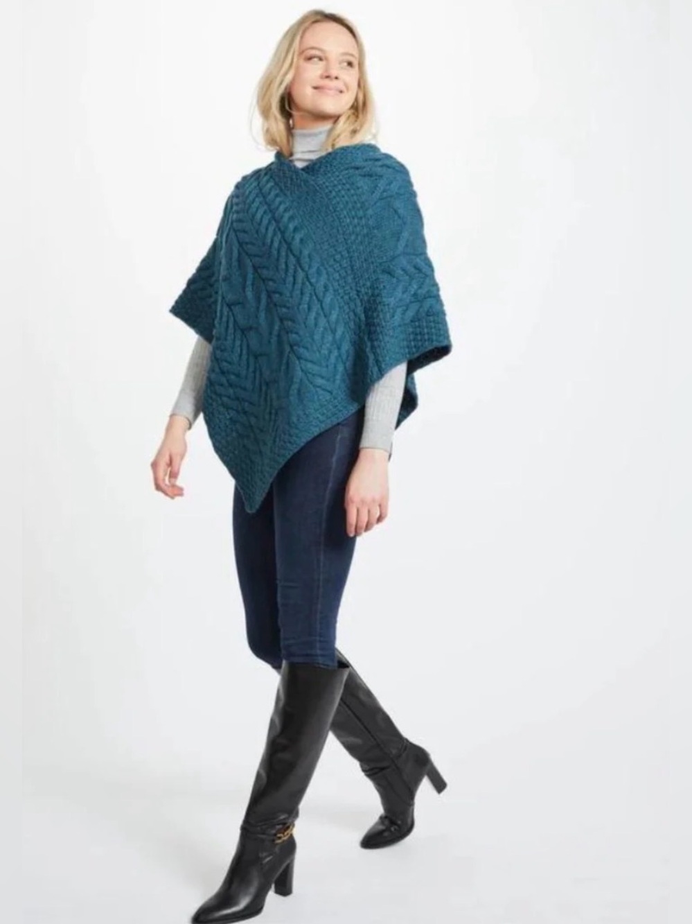 Aran Mills Cable Knit Triangular Poncho Merino Wool , One size - Picture 2 of 11
